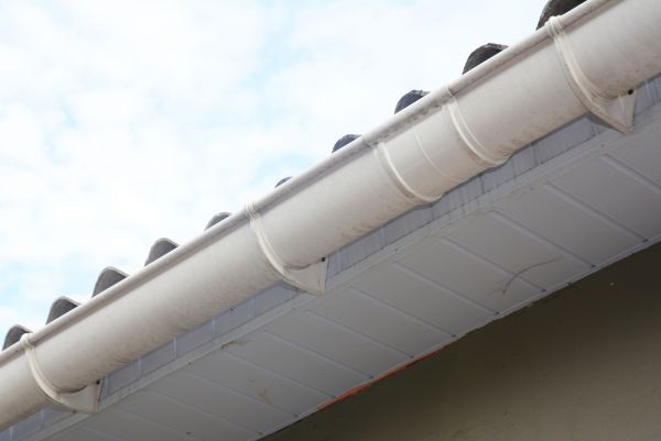 Plastic Gutter Installation in Niceville